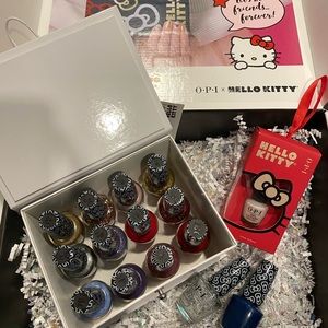 OPI x Hello Kitty limited edition bundle